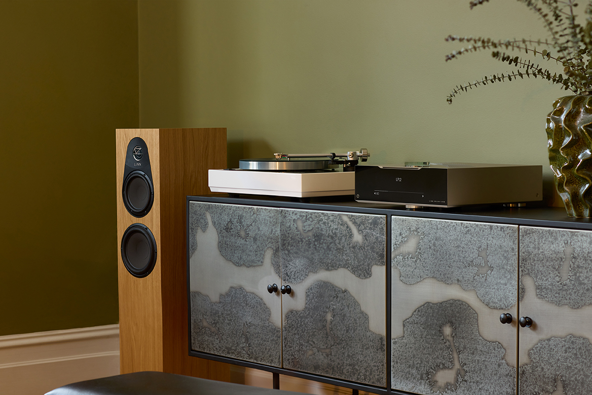 Linn_150 Oak_SDSM Classic_SLP12_Mid_WebRes